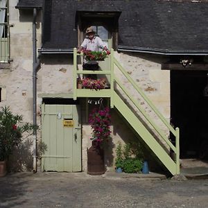 Chambre D'Hotes Le Vaujoint Bed & Breakfast Cheille Exterior photo