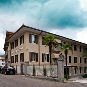 Albergo Centrale Tarcento Exterior photo