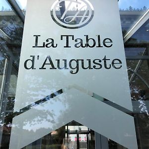 La Table D'Auguste Hotel Dour Exterior photo