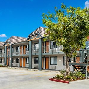 Hotel Hacienda At Ontario Ranch Exterior photo