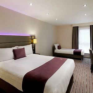 Premier Inn London Southgate Exterior photo