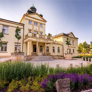 Hotel Zamecek Podebrady Exterior photo