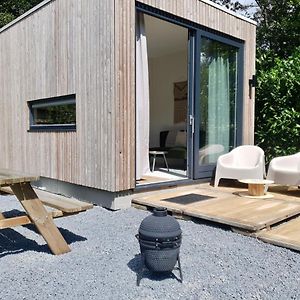 Modern Tiny House Op Rustig Watersportpark Villa Elahuizen Exterior photo