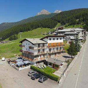 Hotel Chalet Des Alpes Pila  Exterior photo