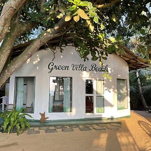 Green Villa Beach And Juice Bar Boossa Exterior photo