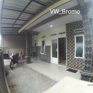 Wijayanti'S Villa Probolinggo Exterior photo