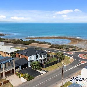 Ocean Views And Vineyards By Wine Coast Holiday Rentals Seaford Exterior photo