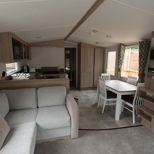 The Dram Van - Beautiful, Luxury Static Caravan Aberlour Exterior photo