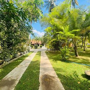 Krishan Villa Negombo Exterior photo