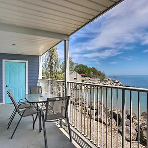 Cozy Lakefront Middle Bass Retreat With Balcony Put-in-Bay Exterior photo
