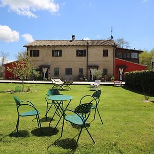 Appartamenti Il Palazzaccio Acqualagna Exterior photo