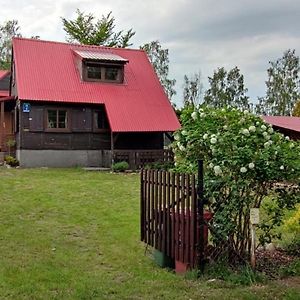 Gowidlino - Domek Letniskowy Nad Jeziorem Exterior photo