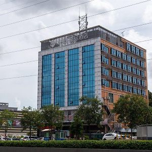 Chonpines Hotel Thẩm Quyến Exterior photo