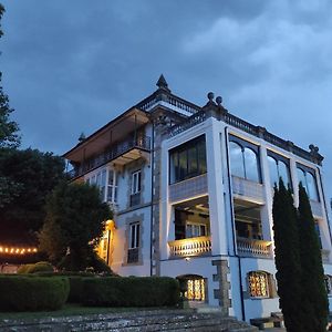 Casa De Indianos, Una Experiencia Unica En El Centro De Cantabria San Vicente de Toranzo Exterior photo