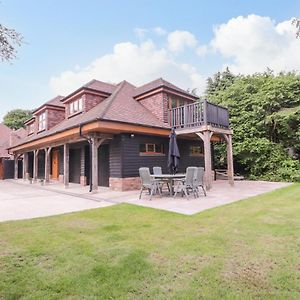 The Barn At Mulberry Lodge Maidstone Exterior photo