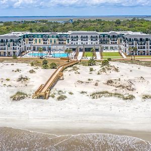 Courtyard By Marriott Jekyll Island Hotel Exterior photo