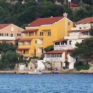 Apartment Zaklopatica 8393A Lastovo Exterior photo