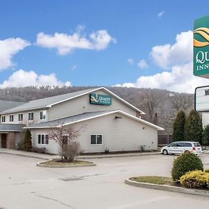 Quality Inn & Suites Titusville Exterior photo