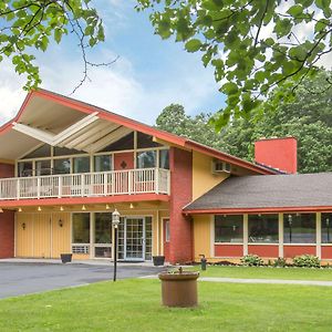 Econo Lodge Manchester Exterior photo