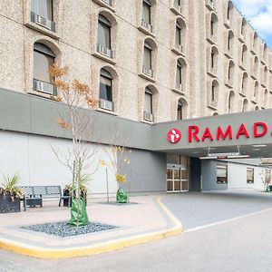 Ramada By Wyndham Saskatoon Hotel Exterior photo