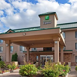 Holiday Inn Express Hotel & Suites Vernon, An Ihg Hotel Exterior photo