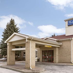 Travelodge By Wyndham Brockville Exterior photo