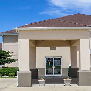 Sleep Inn & Suites Charles City Exterior photo