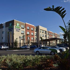 Holiday Inn Express & Suites - Orlando - Southeast, An Ihg Hotel Exterior photo