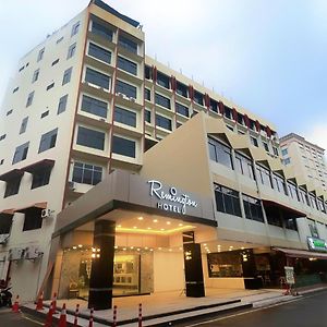 Remington Hotel Muar Exterior photo