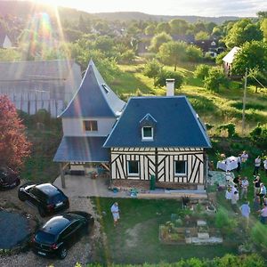 Icare Bed & Breakfast Pont-Audemer Exterior photo