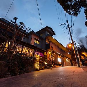 Ryokan Kiraku Hotel Beppu Exterior photo