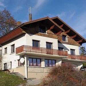 Gite L'Ecureuil Apartment Maiche Exterior photo