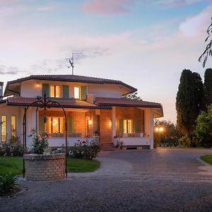 Villa Barbara San Giovanni In Marignano Exterior photo