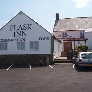 The Flask Inn Robin Hood's Bay Exterior photo
