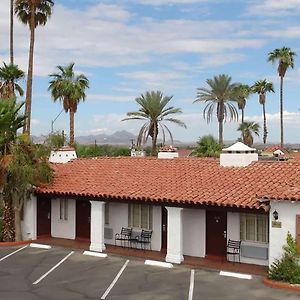 Coronado Motor Hotel, A Travelodge By Wyndham Yuma Exterior photo