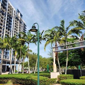 5350 Park Inn Suite Miami Exterior photo