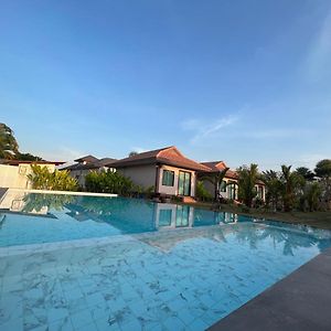 Tinna Resort Ban Nong Mai Ngam Exterior photo