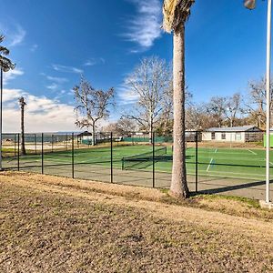 Lakefront Livingston Home With Grill And Views! Blanchard Exterior photo