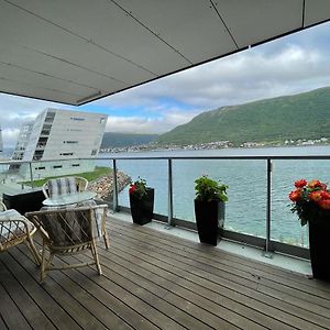 Sea View City Apartment Tromso Exterior photo