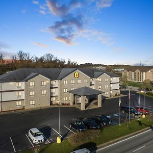 Super 8 By Wyndham Uniontown Pa Hotel Exterior photo