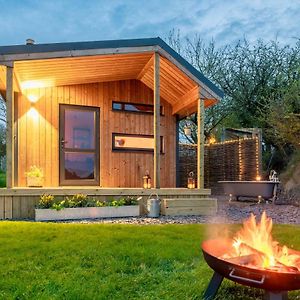 Luxury Glamping Cabin With Outdoor Bath On Cornish Flower Farm Apartment Truro Exterior photo