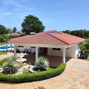 Luxury 4-Bedroom Villa With Heated Pool In Residencial Casa Linda Sosua Exterior photo