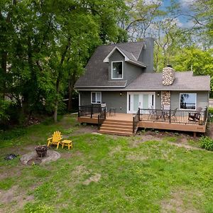 Medicine Lake Manor Villa Minneapolis Exterior photo