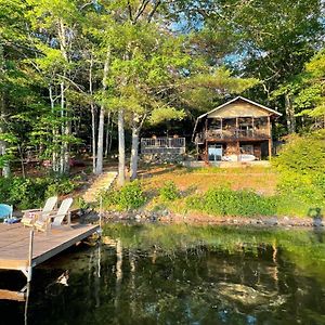 Waterfront Escape With Kayak, Paddle Boards, And Sauna Casco Exterior photo