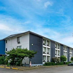 Wingate By Wyndham Mount Vernon Hotel Exterior photo