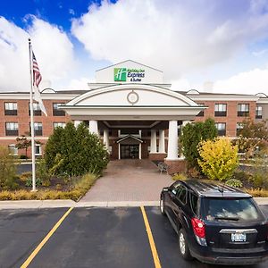 Holiday Inn Express Hotel & Suites Grand Blanc, An Ihg Hotel Exterior photo