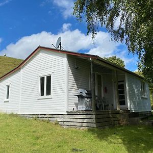 Rustic Cottage Farm Stay Brunswick Exterior photo