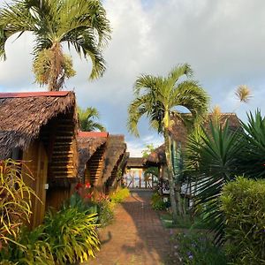 Zutalu - Playa Sur Hotel Puerto Lopez Exterior photo
