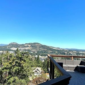 Beautiful Home W Amazing Views Victoria Exterior photo