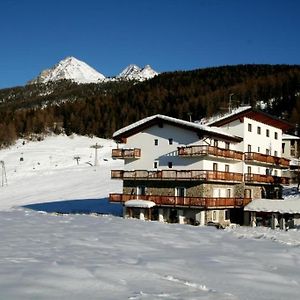 Chalet Des Alpes Hotel Gressan Exterior photo
